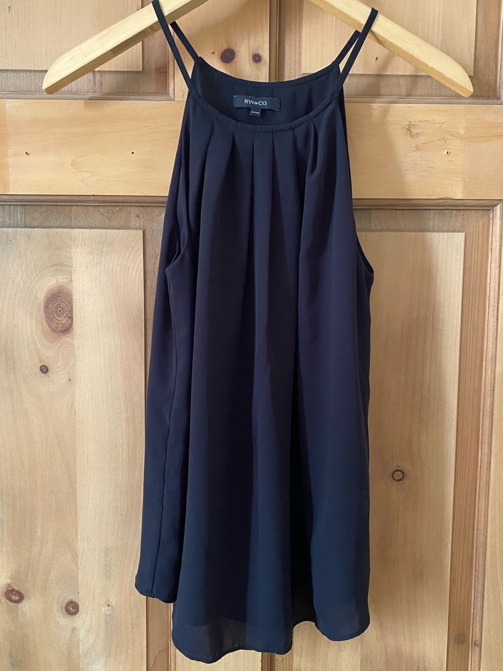 RW & CO Black Halter Neck Sleeveless Top